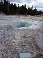 Yellowstone Old faithfull et ses environs (123).JPG